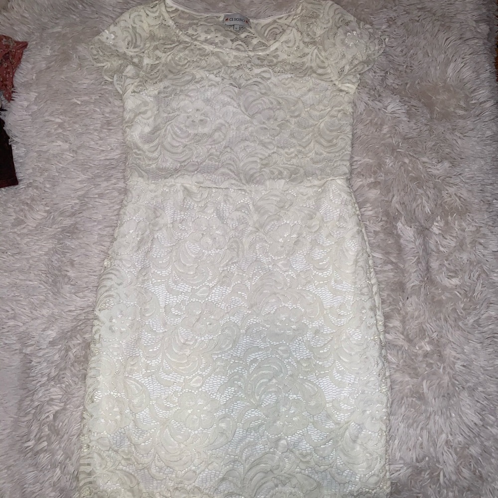 White laced dress